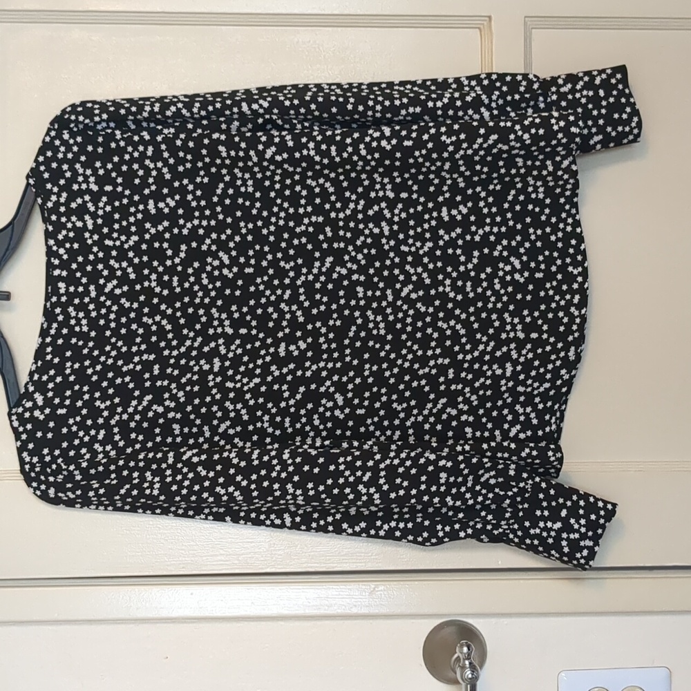 Express Top - Picture 2 of 5